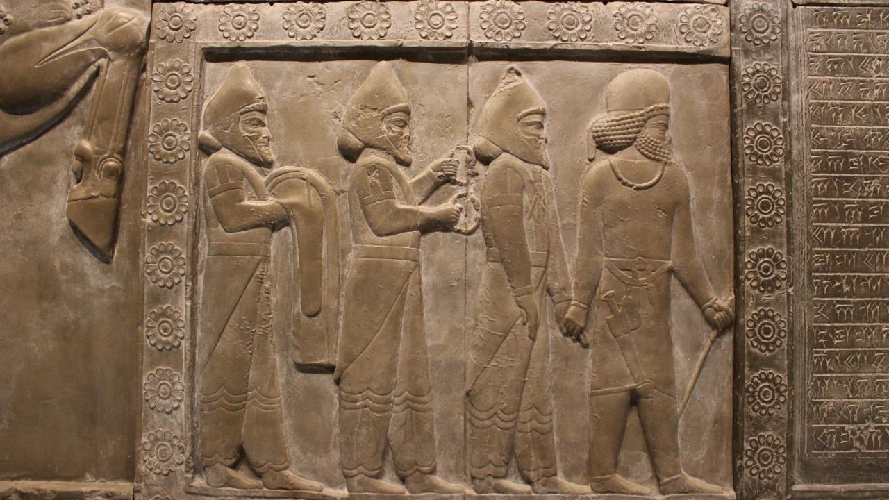 アッシリアの遺跡の画像の表示